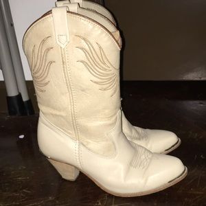 ❤️vintage 1980’s🔥Dingo western cowgirl boots❤️🔥